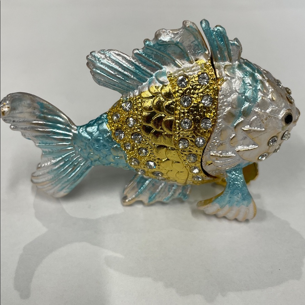 Tropical Fish Hinged Trinket Box Figurine Decorative Ring Jewelry Holder - Picture 3 of 10